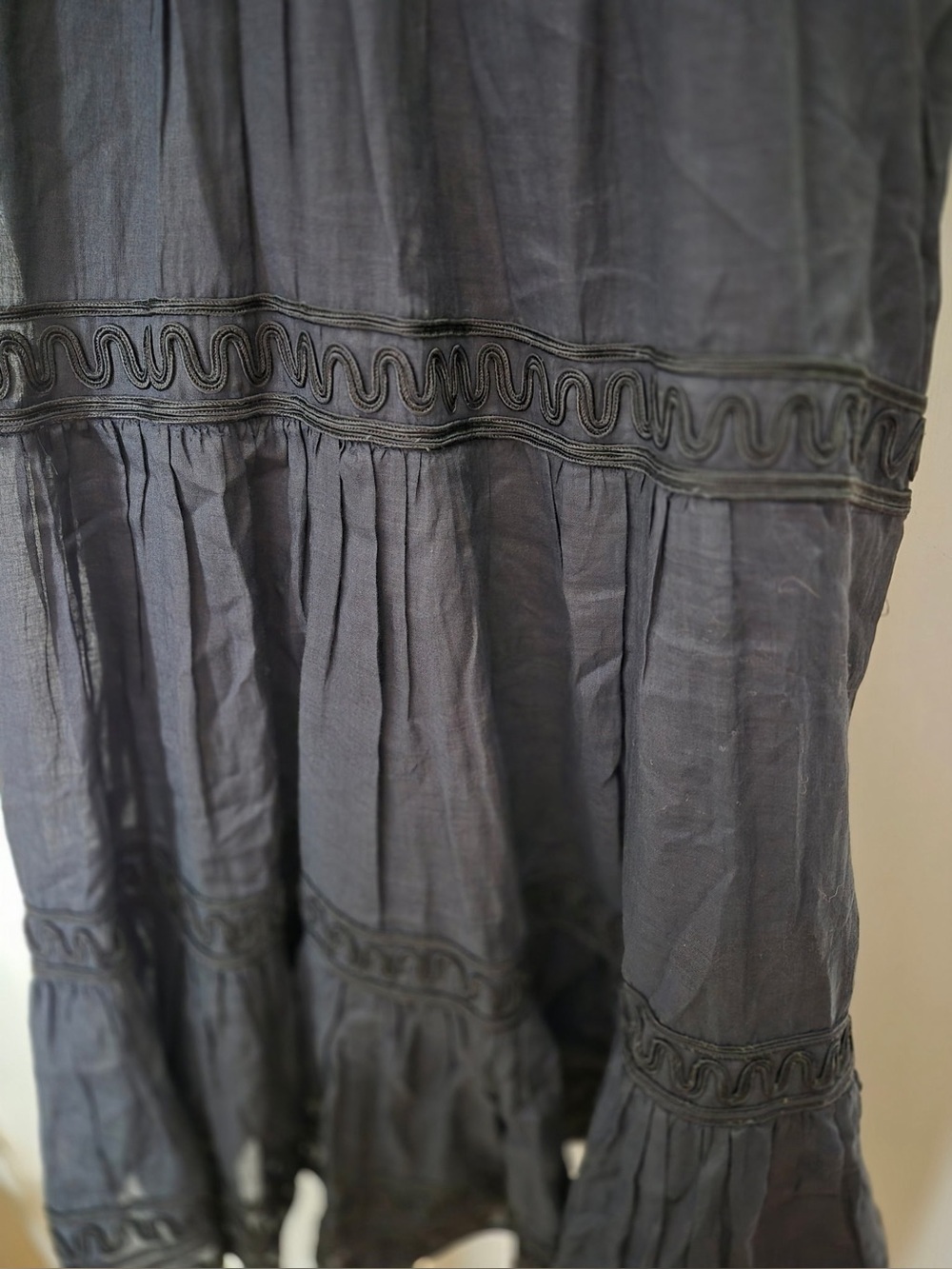 Veronica Beard Keely Tiered Dress in Black - Picture 12 of 16